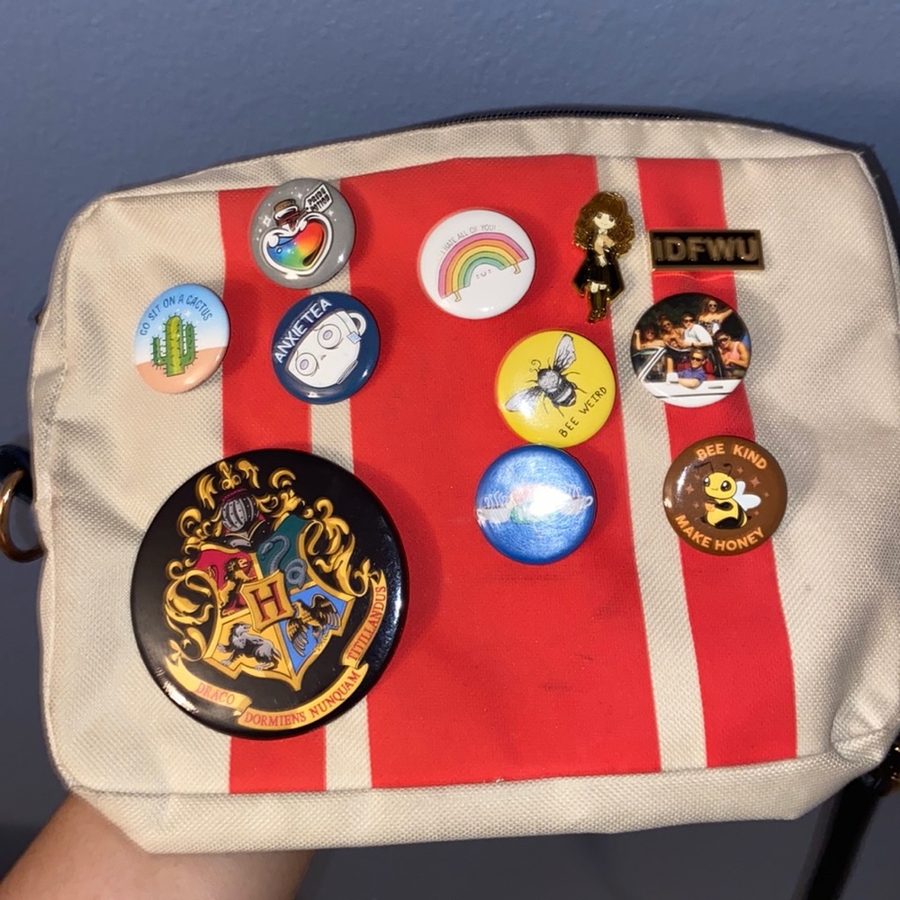 Button crossbody bag